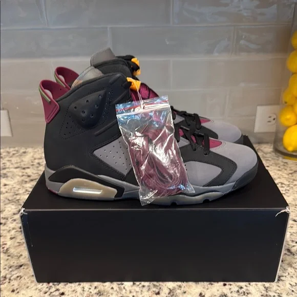 Jordan 6s Bordeaux DS Size 12